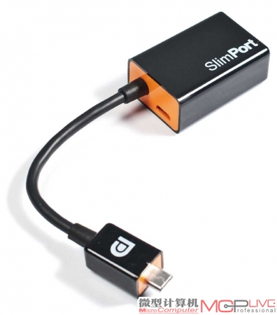 Slim port连接设备，可以轻松将手机上的内容投射到电视或者显示器上。